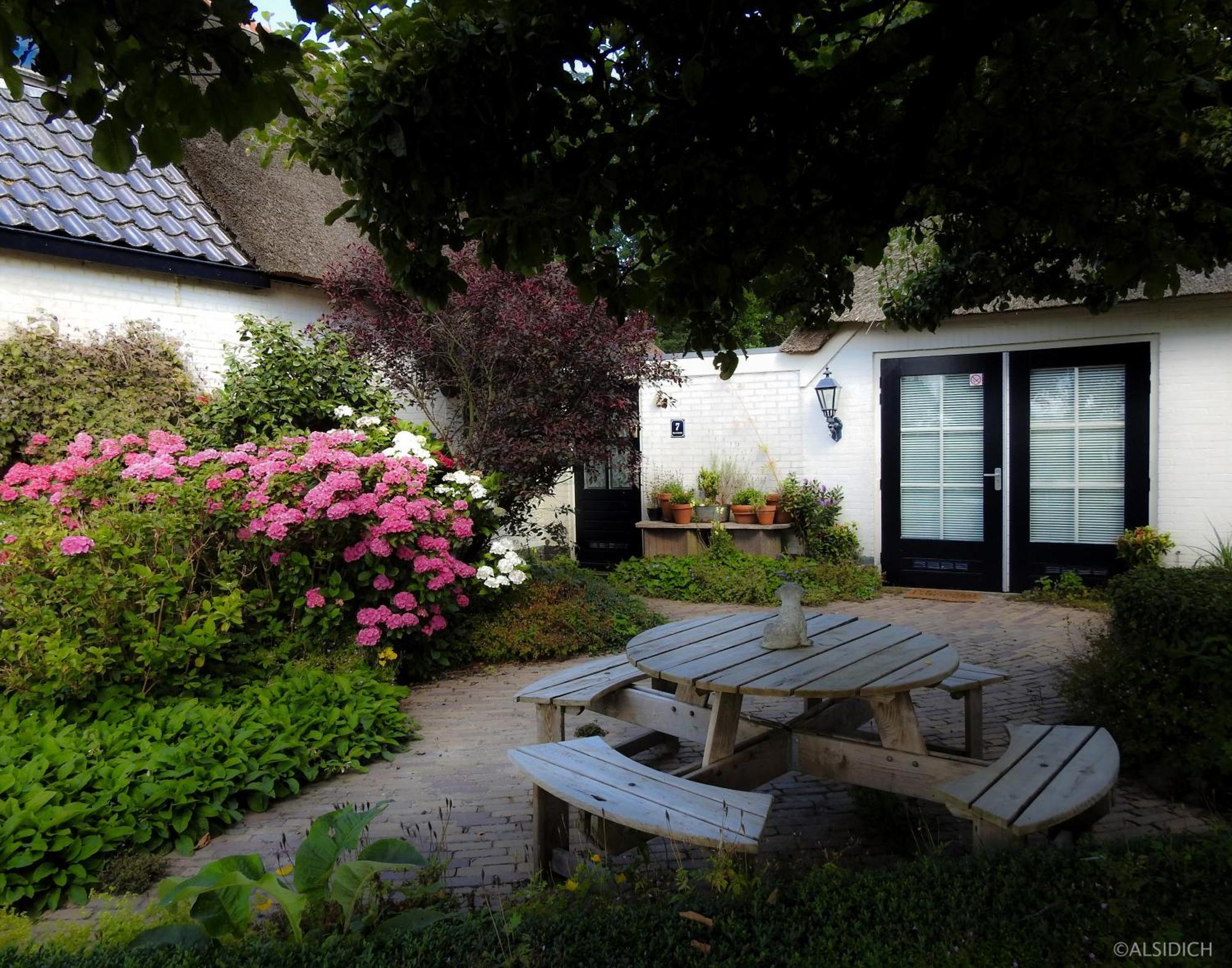 The Wee White Hoose Bed & Breakfast Oosternijkerk Dış mekan fotoğraf